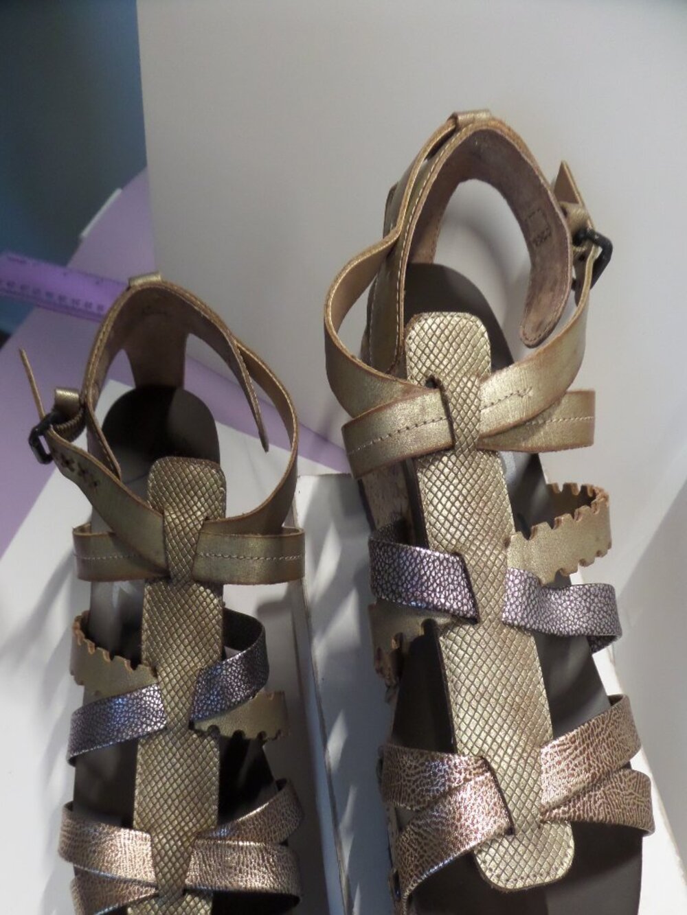 OTBT Storm Metallic Leather Strappy Cork Wedge Sandals Size 9 - New
